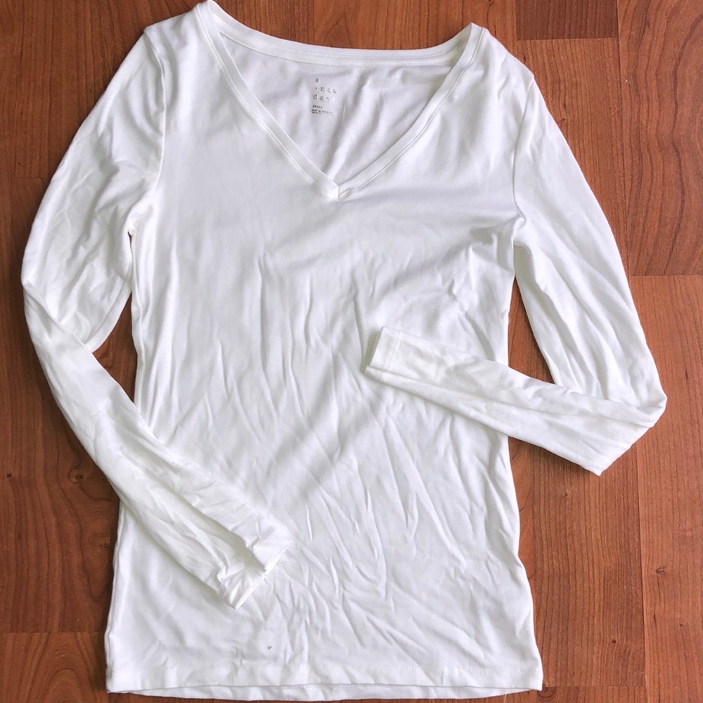 Long sleeve v neck